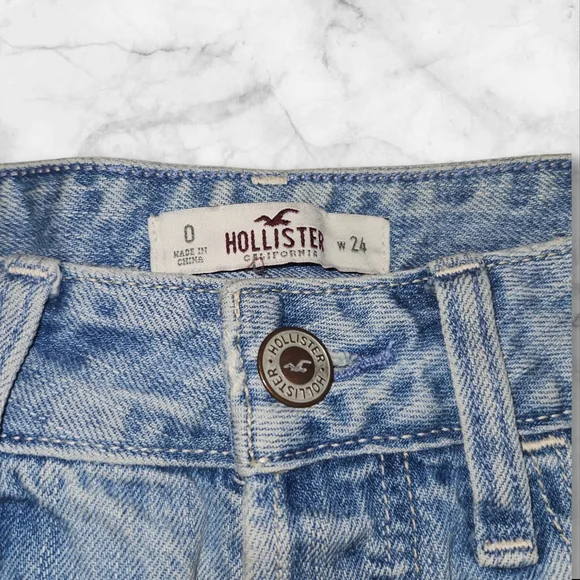 Hollister Shorts - Picture 3 of 5